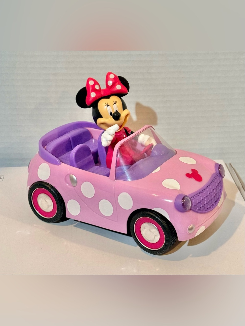 Jada Toys Disney Minnie’s Roadster RC Car Polka Dot ⭐️⭐️CAR ONLY⭐️⭐️  Used Good